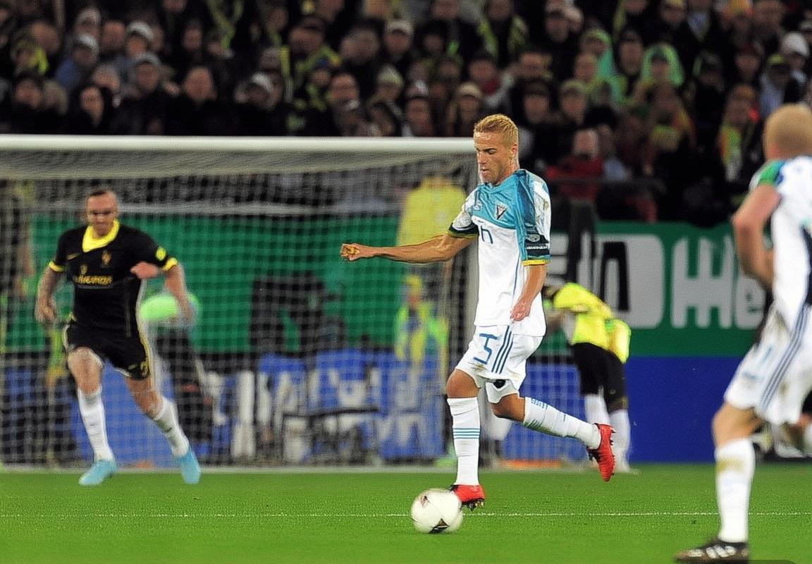 精彩对决解析：贝里与福利特的战术智慧与团队精神(图3)